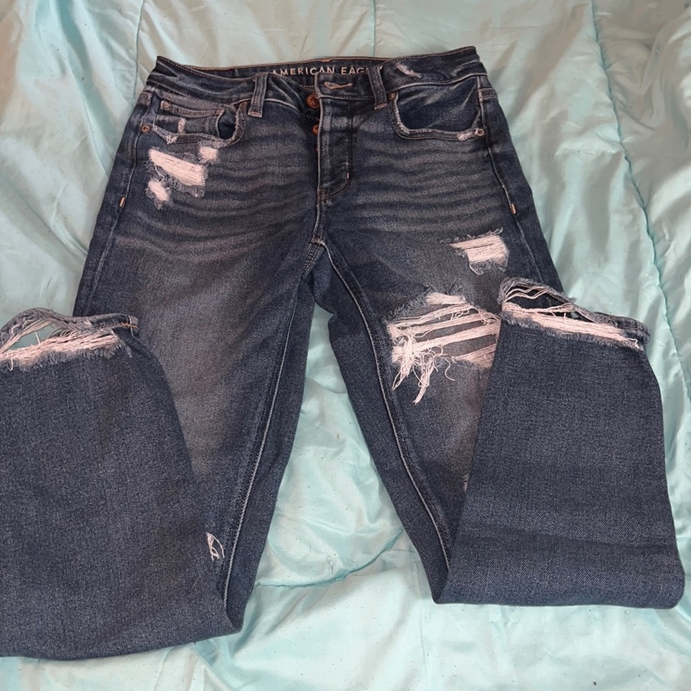 COPY - American Eagle Ripped Jeans